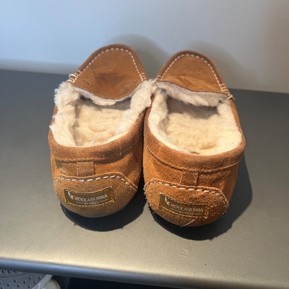 Koolaburra by Ugg slippers like new condition womens size 6 - Picture 4 of 6